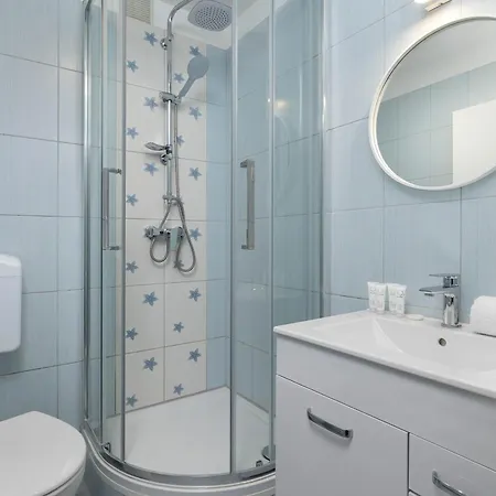 Appartamento High With A View Of The Old Town By Renters Cracovia