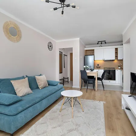 Appartamento High With A View Of The Old Town By Renters Cracovia